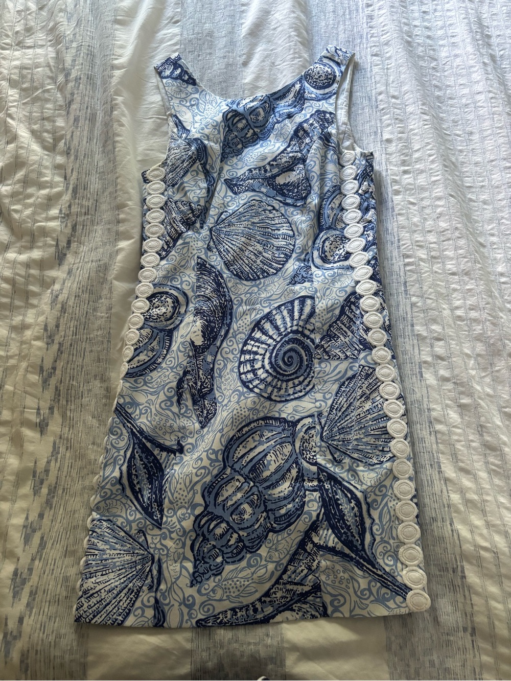 Lilly Pulitzer Blue & White Shell-Print Sleeveless Shift Dress